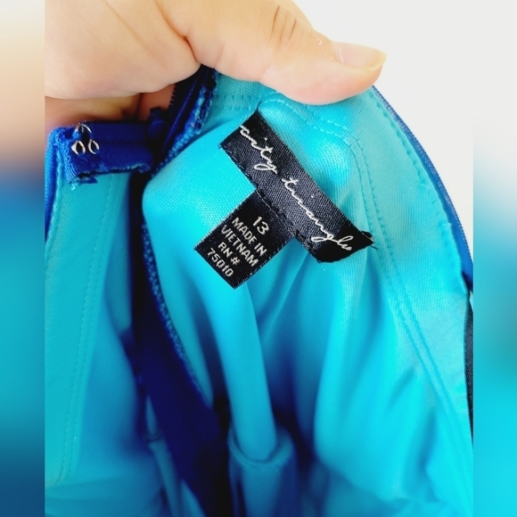 City‎ Triangles blue color formal prom dress with rhynestones size 13 - Picture 7 of 8